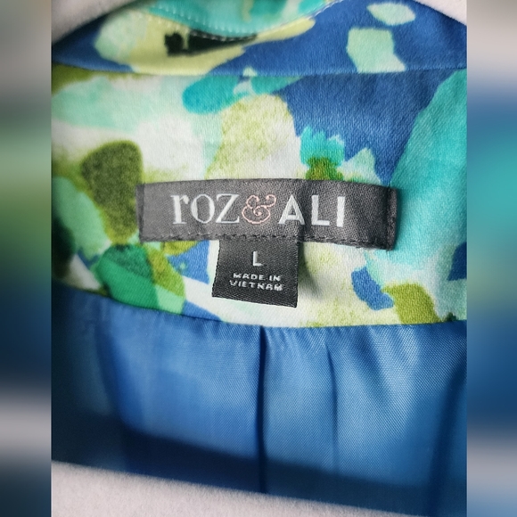 Roz & Ali Floral Blue Blazer | L | 3/4 Sleeve | - Picture 6 of 7